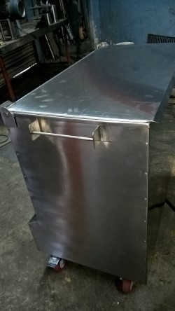 ingenieria gastronomica - BAULERO DE ACERO INOX. PARA CHOPERAS 